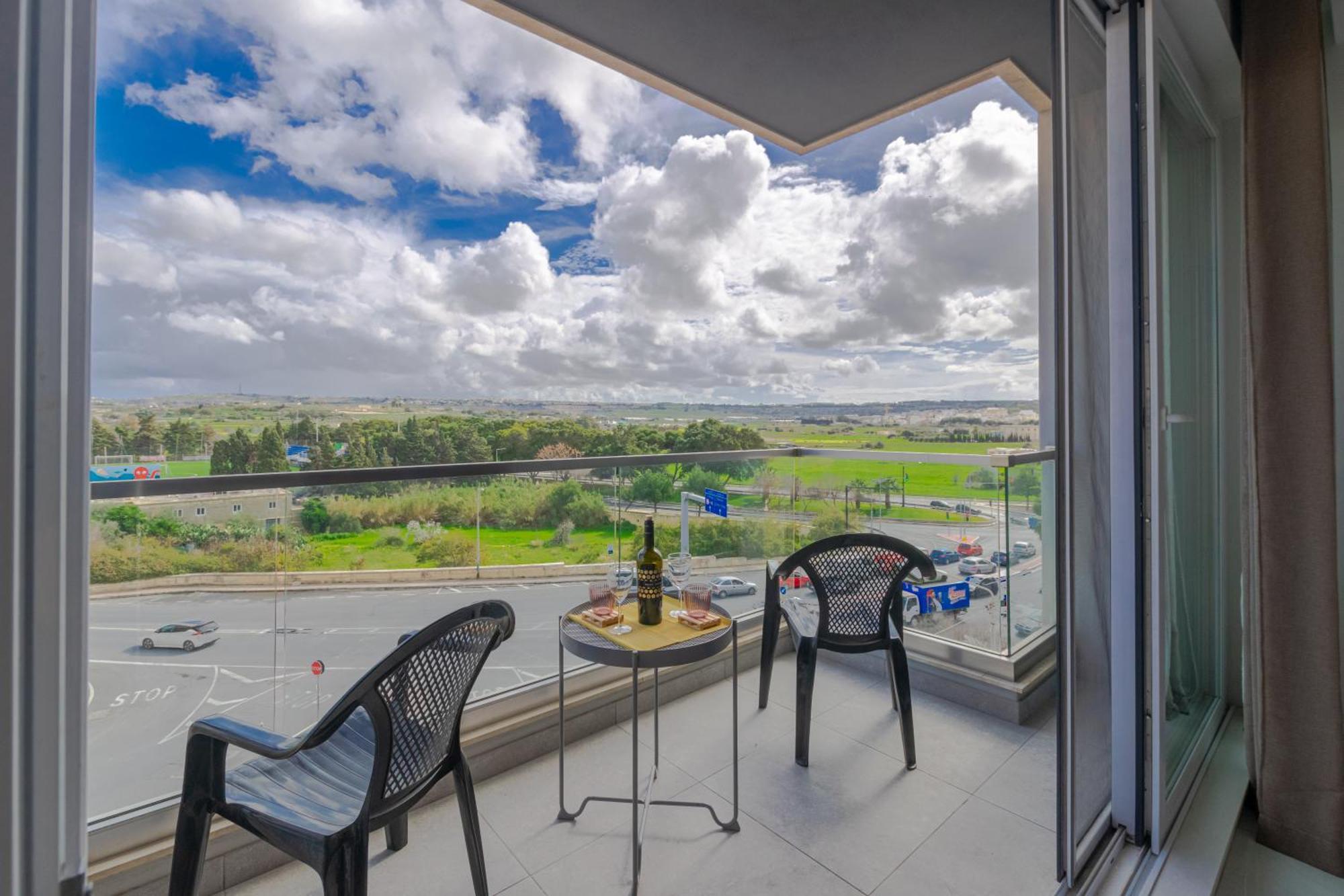 New Spacious 3 Bdr 2 Bth Bugibba S * St. Paul's Bay
