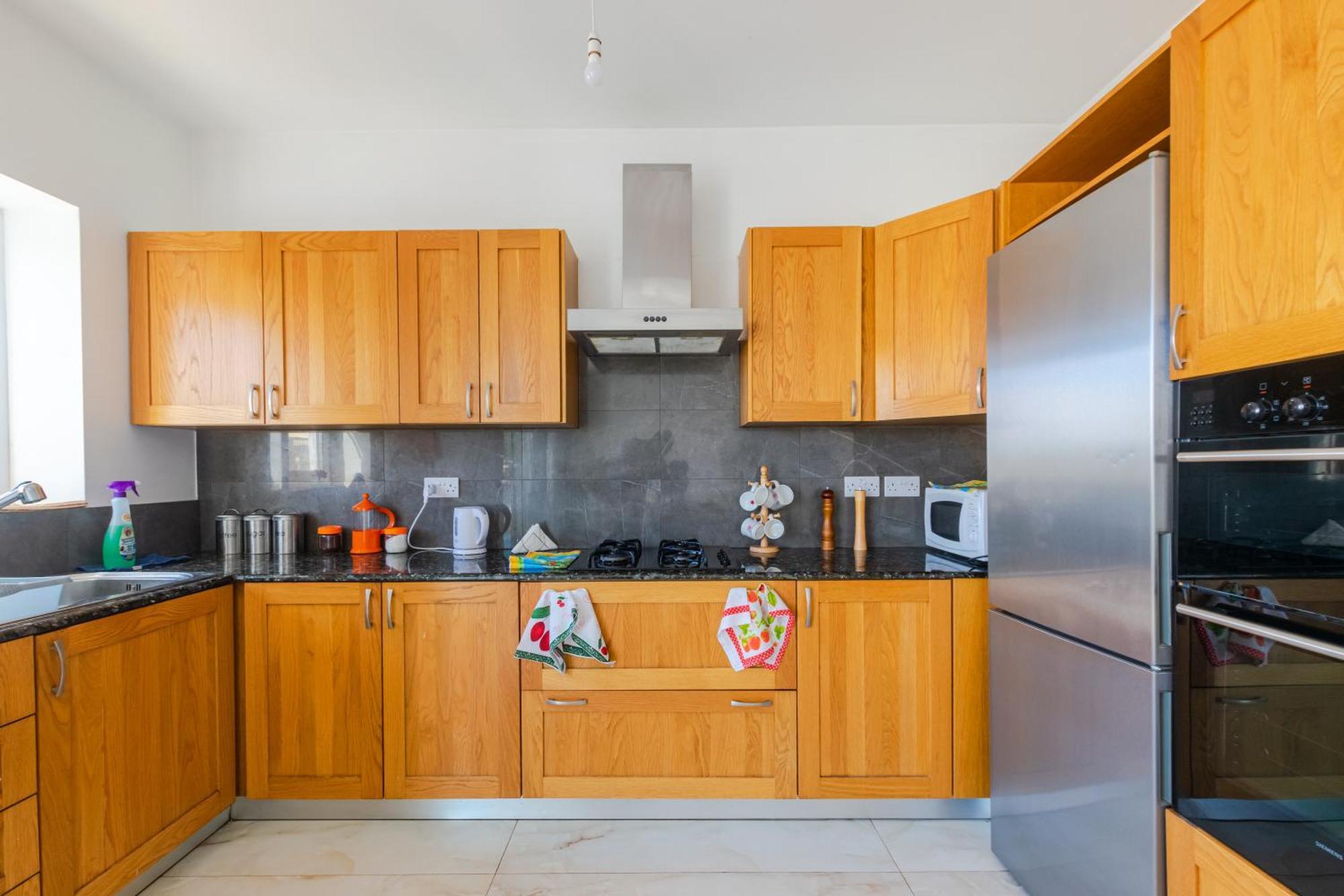 Apartment New Spacious 3 Bdr 2 Bth Bugibba S St. Paul's Bay