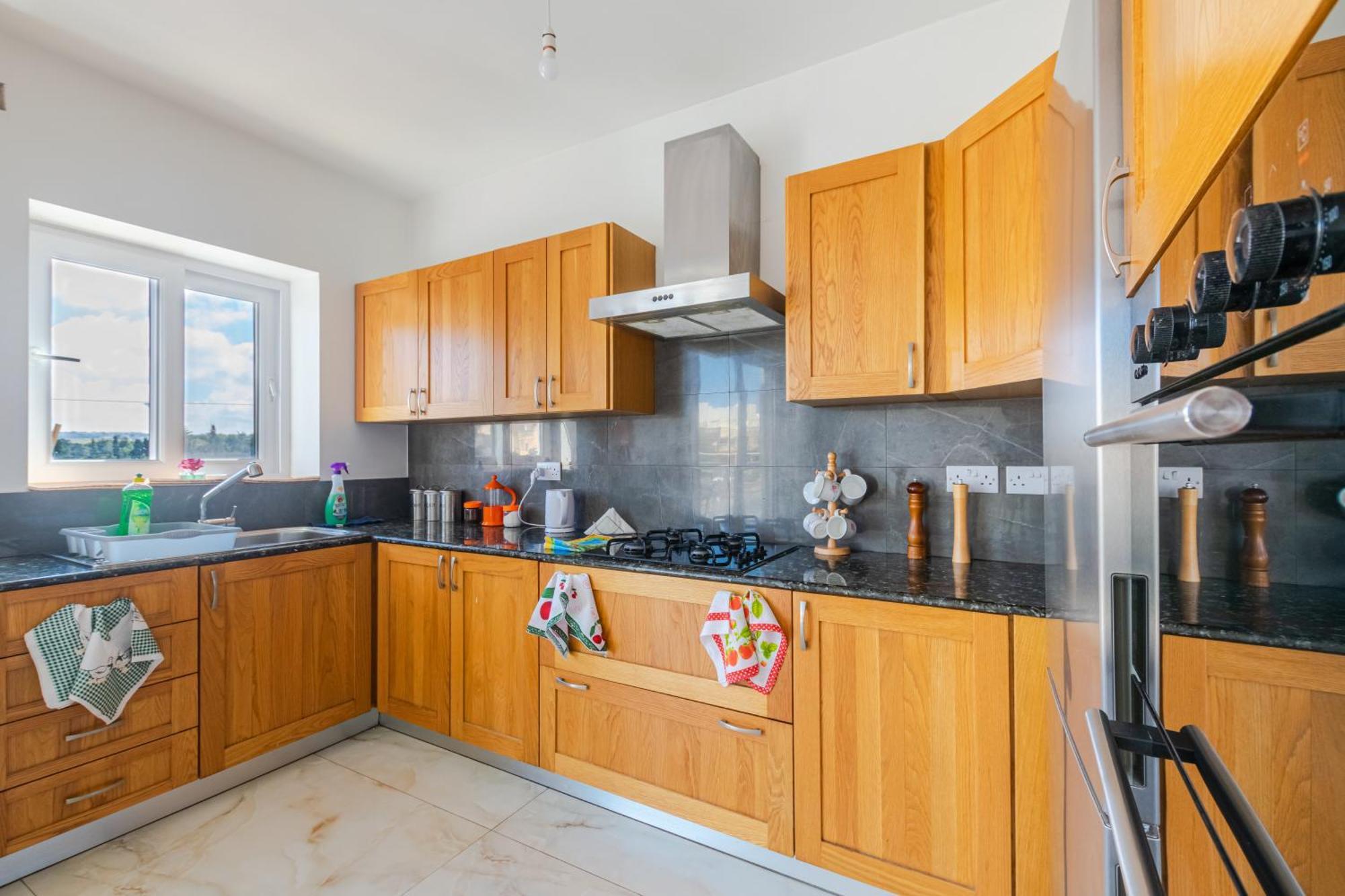 New Spacious 3 Bdr 2 Bth Bugibba S *