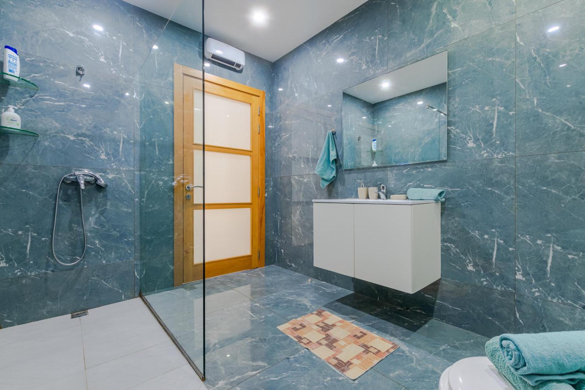 New Spacious 3 Bdr 2 Bth Bugibba S * St. Paul's Bay