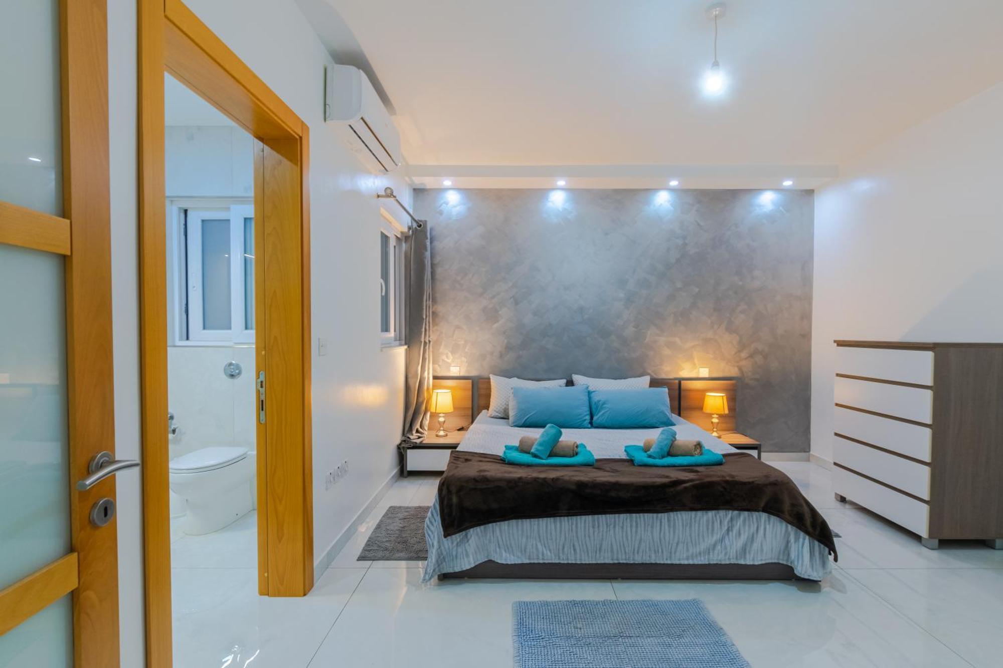 Apartment New Spacious 3 Bdr 2 Bth Bugibba S