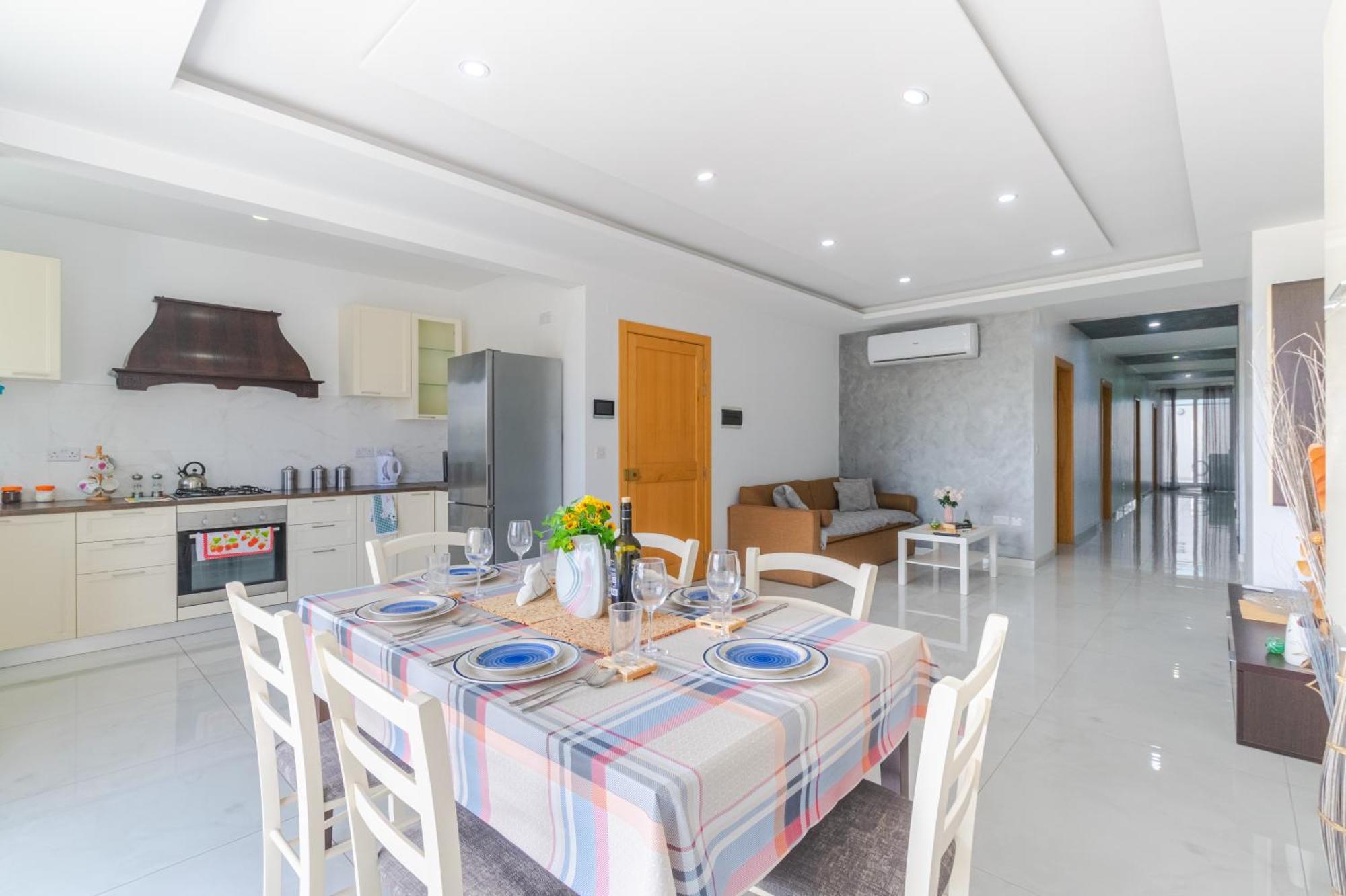 New Spacious 3 Bdr 2 Bth Bugibba S St. Paul's Bay